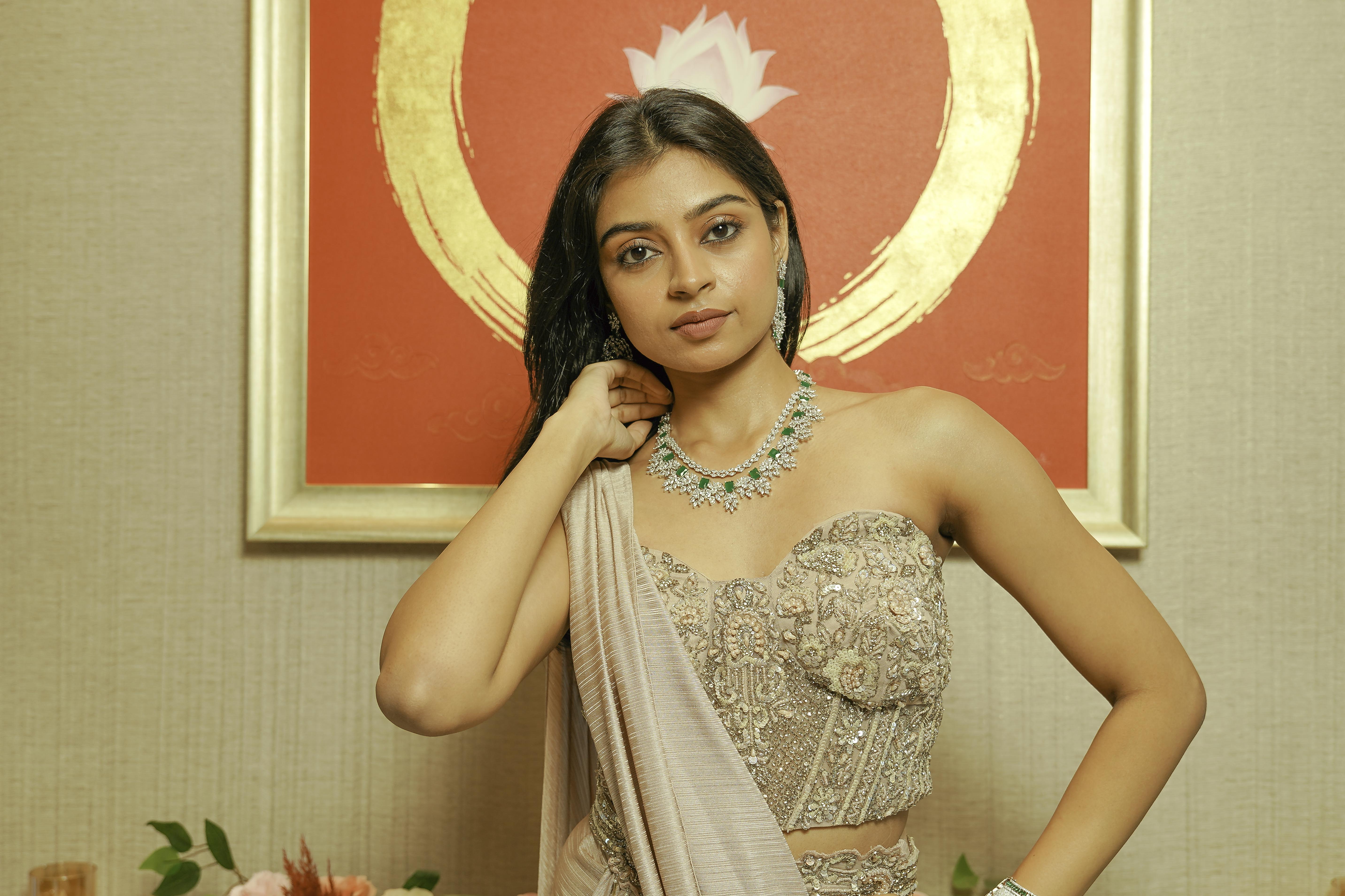 Zarreen Necklace & Earrings Set - Anoree