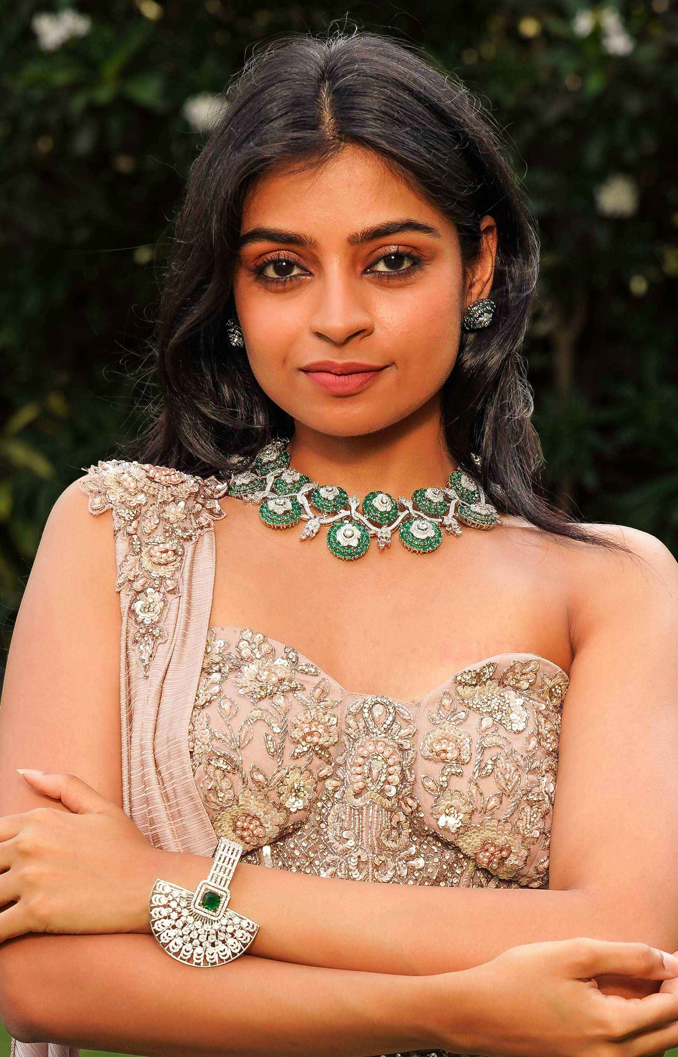 Zahra Verde Necklace & Earrings Set - Anoree