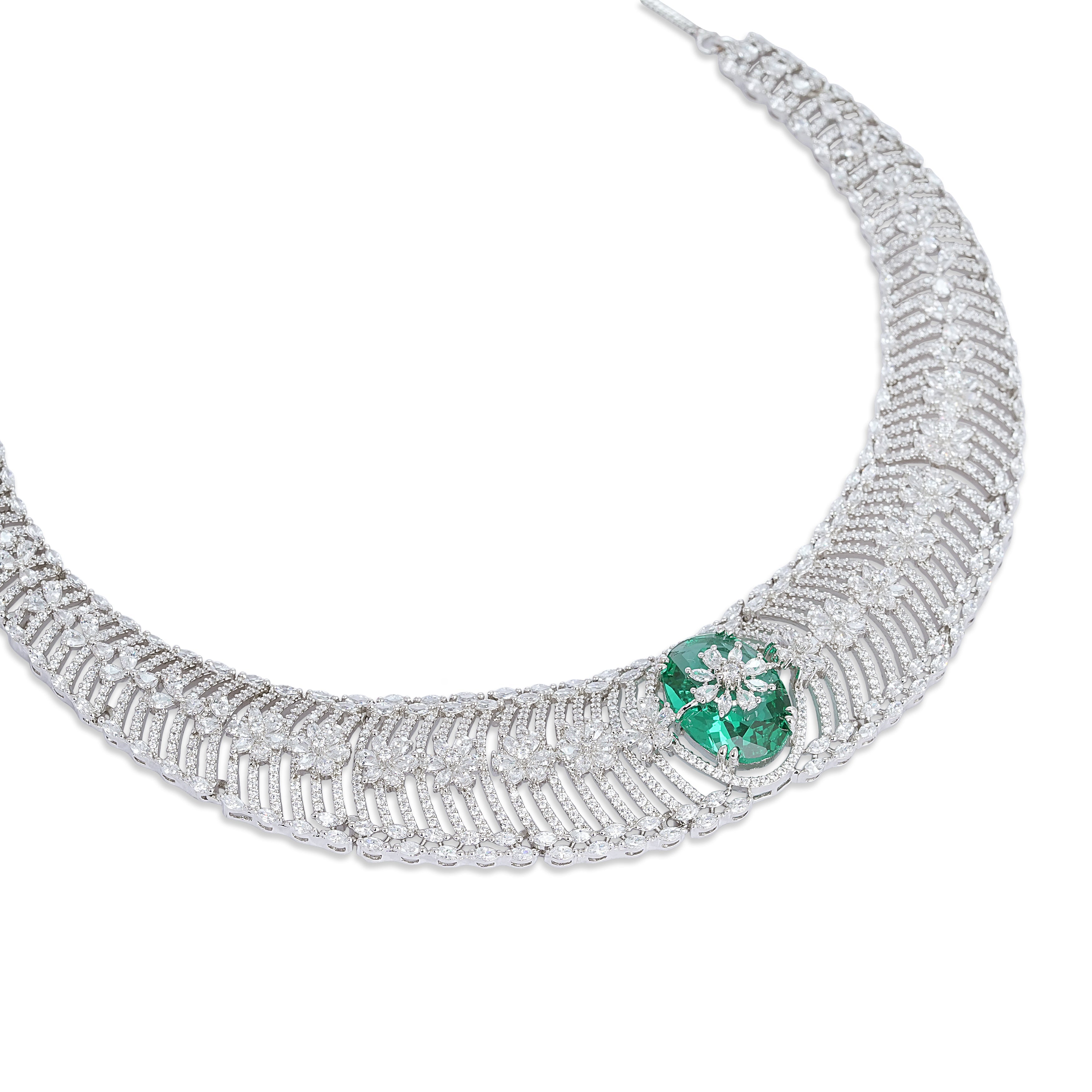 Aisvara Neckalce & Earrings Set - Anoree