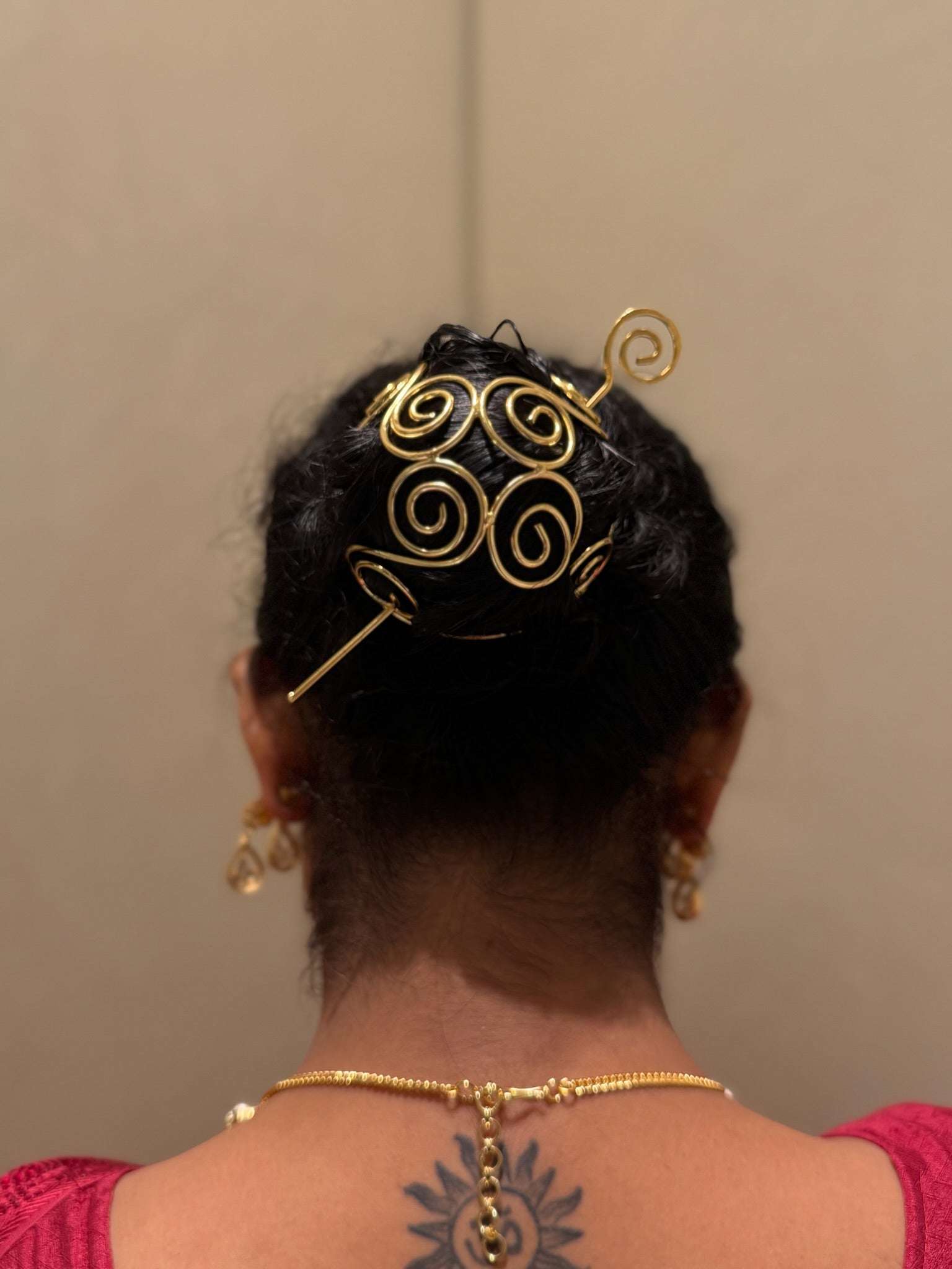 Chic Loop Bun Holder