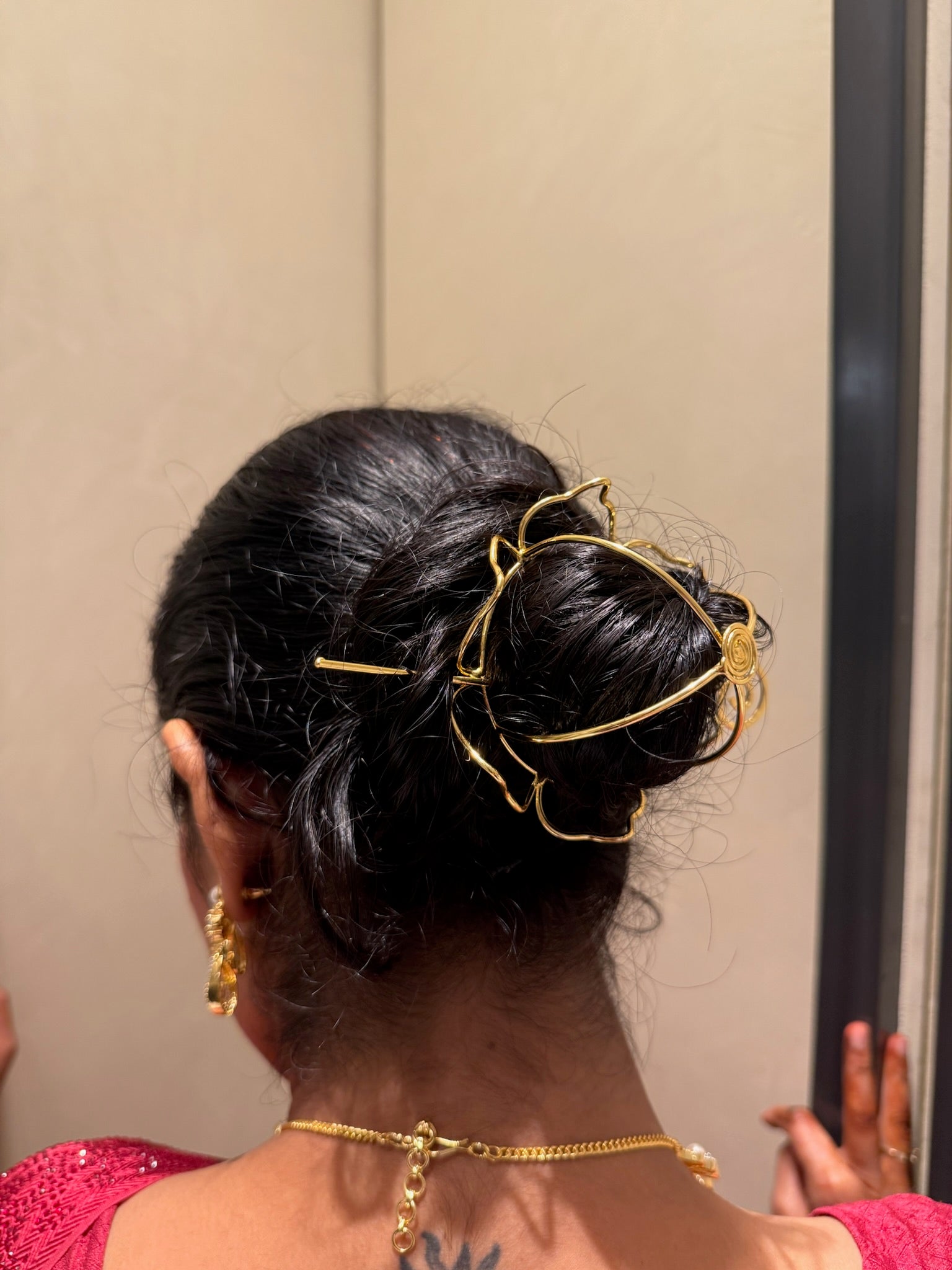 Halo Twirl Bun Holder