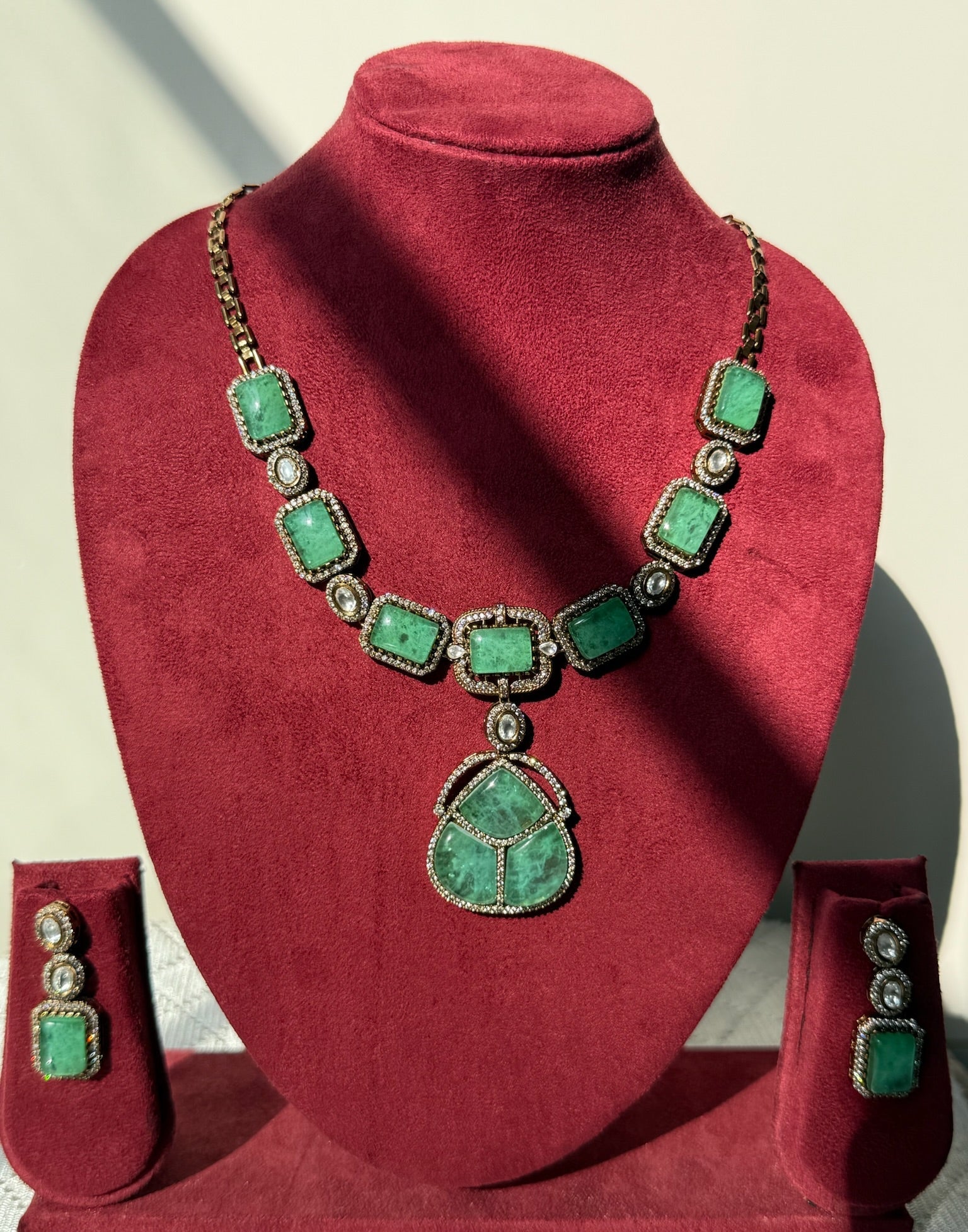 Heer Mahal Moissanite Necklace Set and Earrings