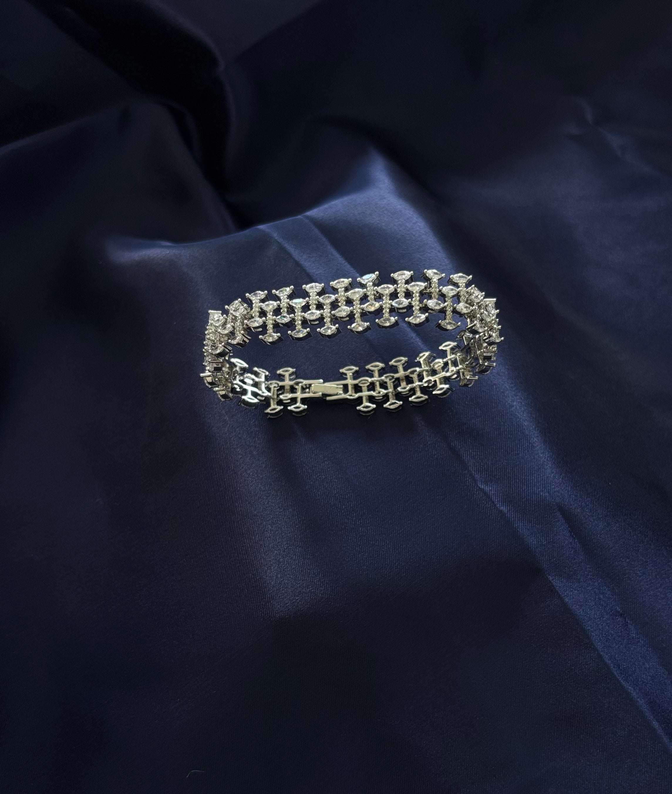 The Halo Line Tennis Bracelet