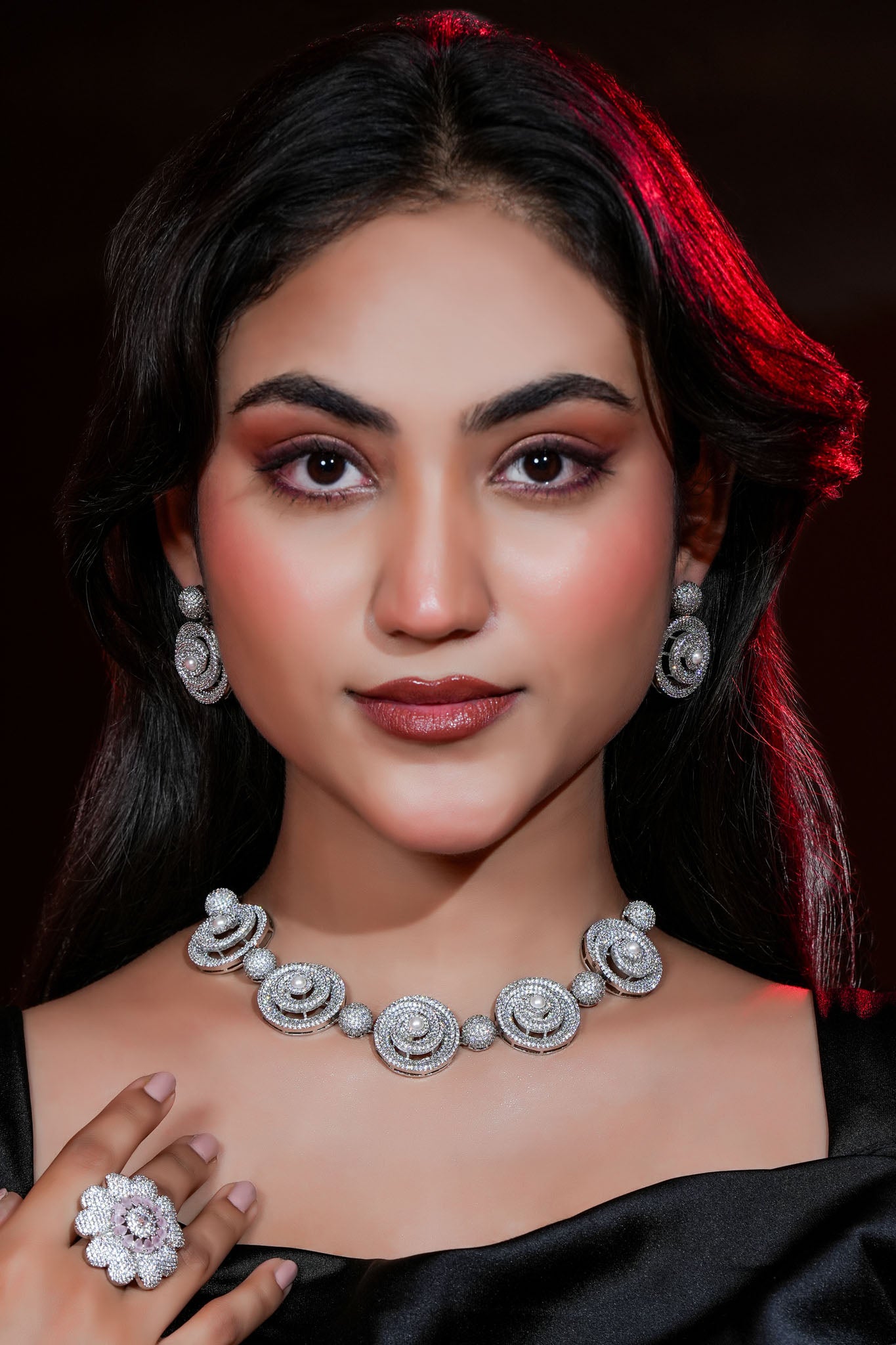 Swirl-e-Noor Pearl Necklace & Earring Set