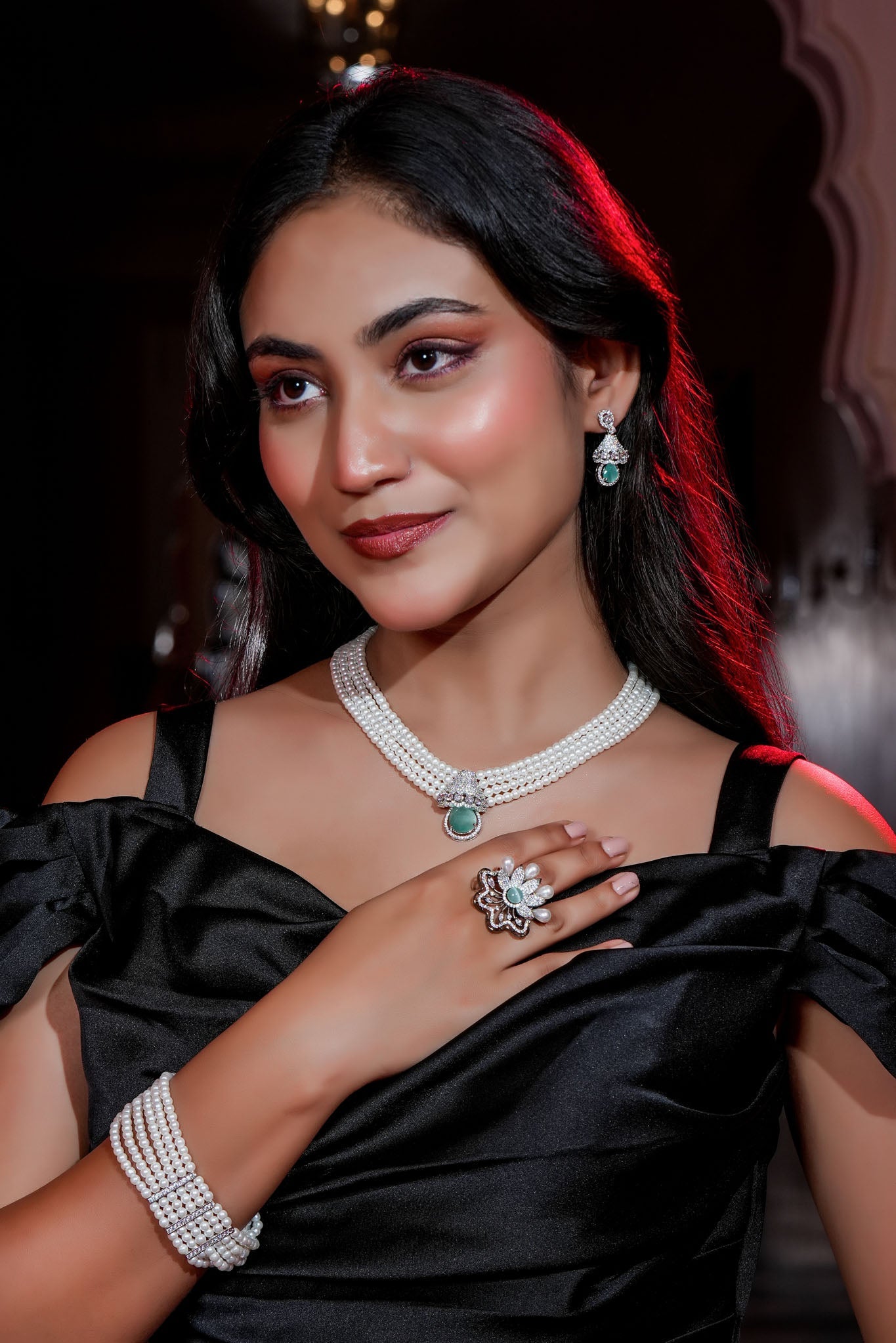 Empress Pearl Necklace & Earring Set