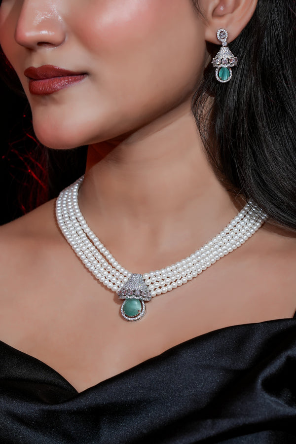 Empress Pearl Necklace & Earring Set
