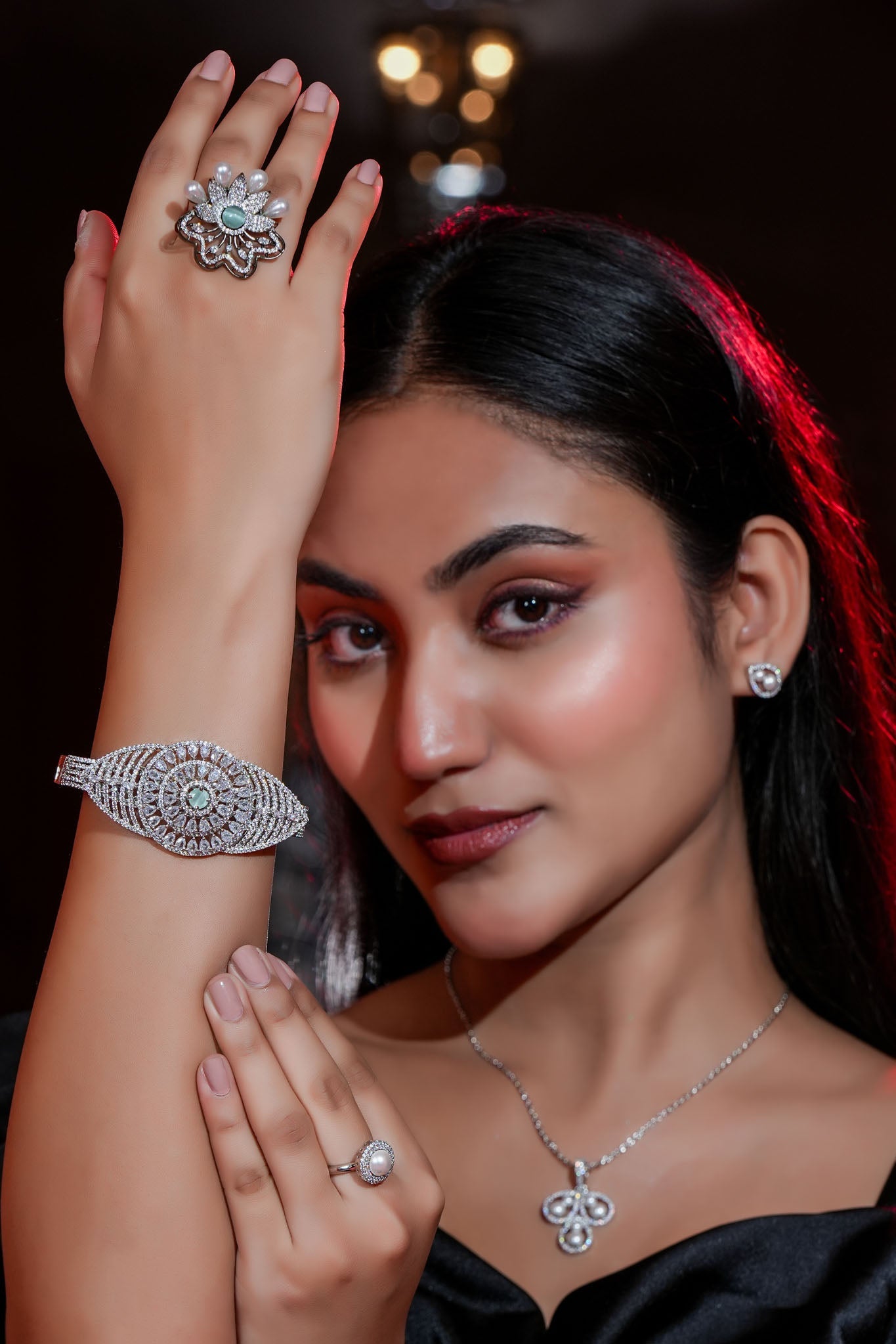 Spade Royale Pearl Pendant & Earring Set