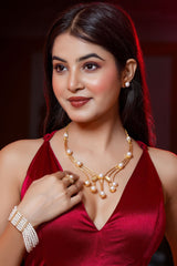 Leaf of Light Pearl Necklace & Earring Set