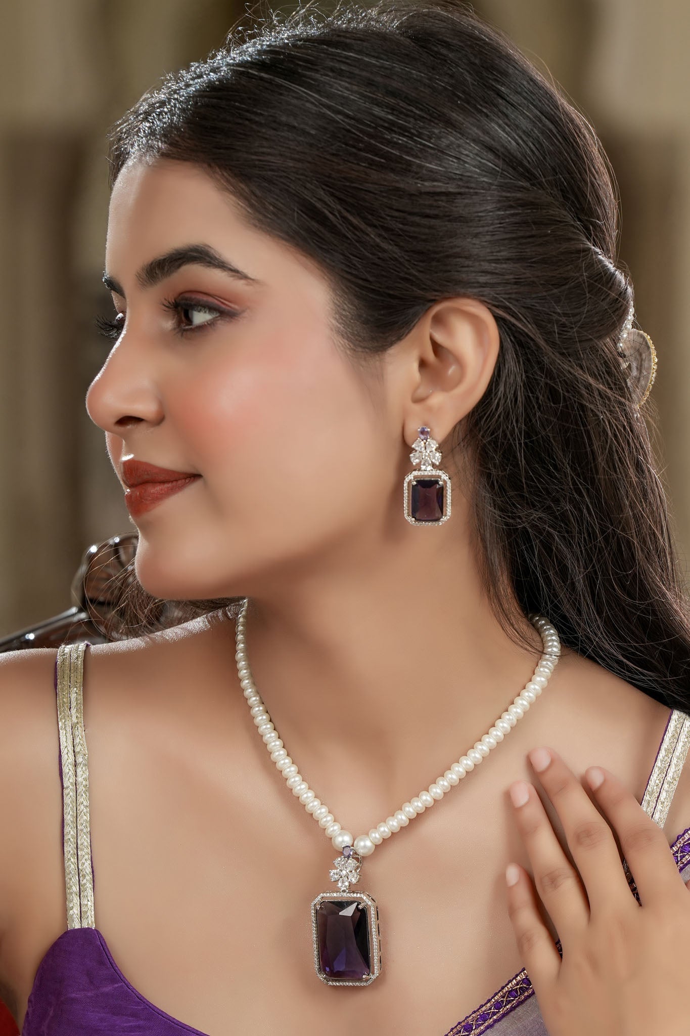 Princess Niloufer Pearl Necklace & Earring Set