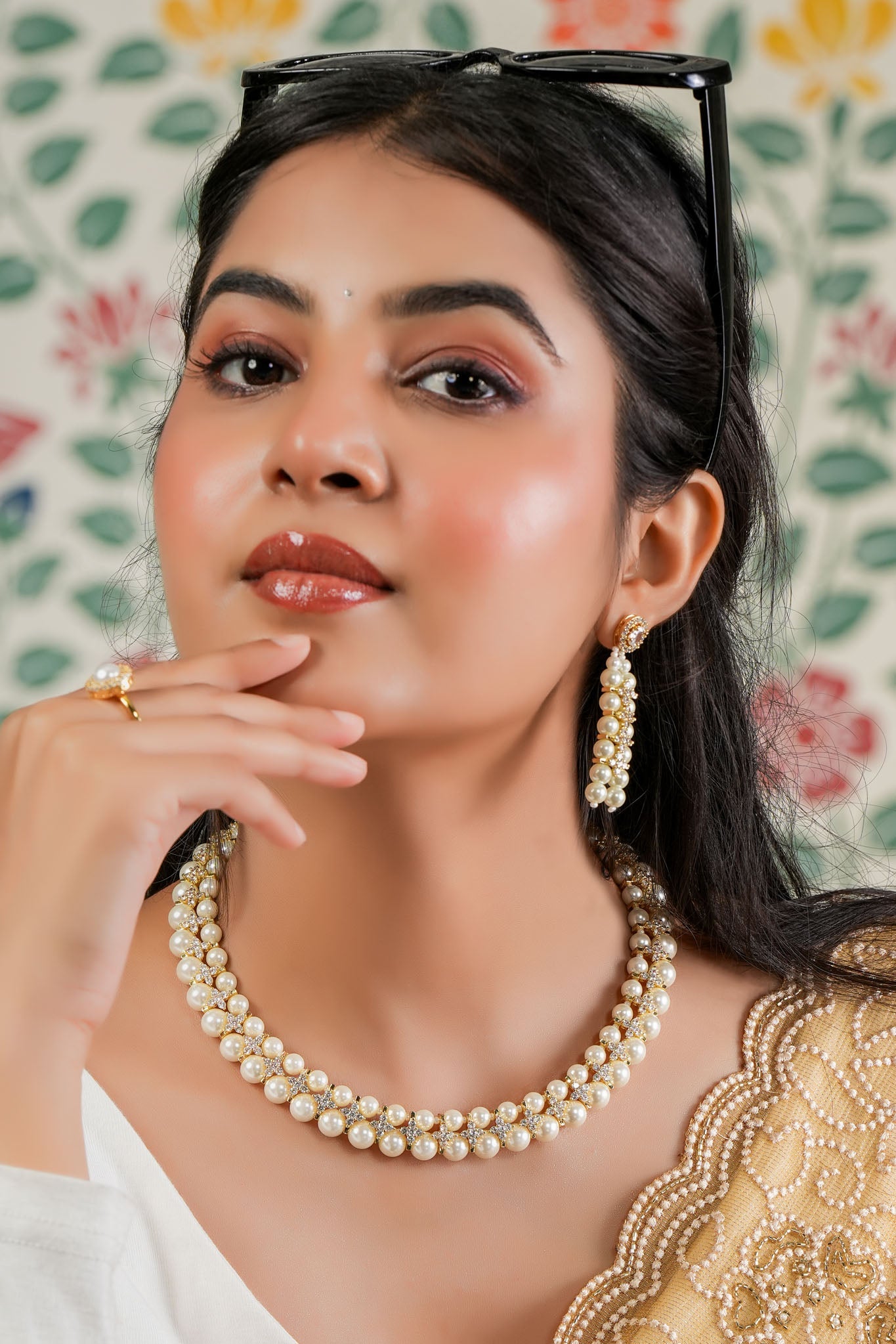 Noor-e-Taj Pearl Necklace & Earring Set