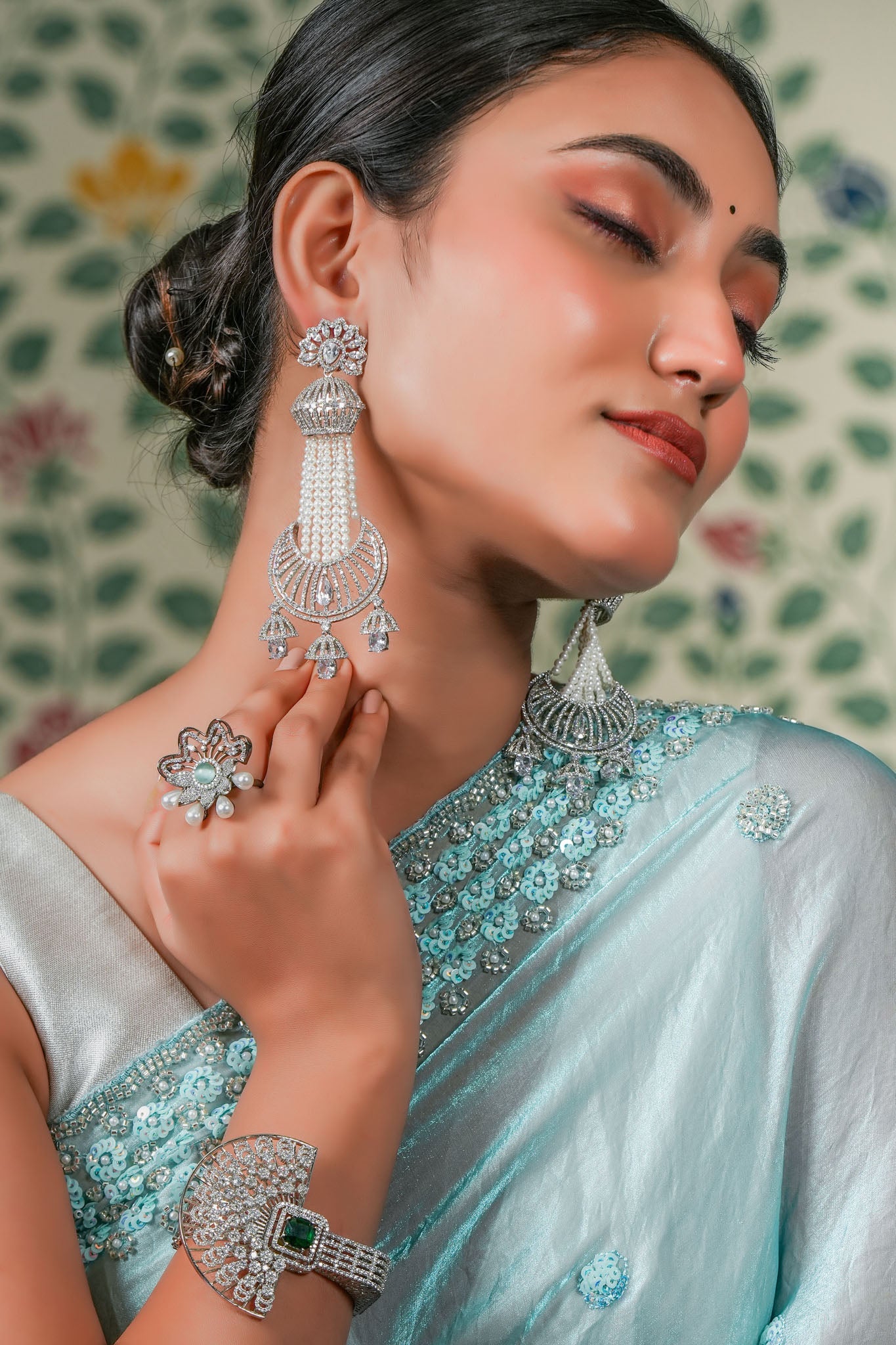 Chaand Jhumka Earrings