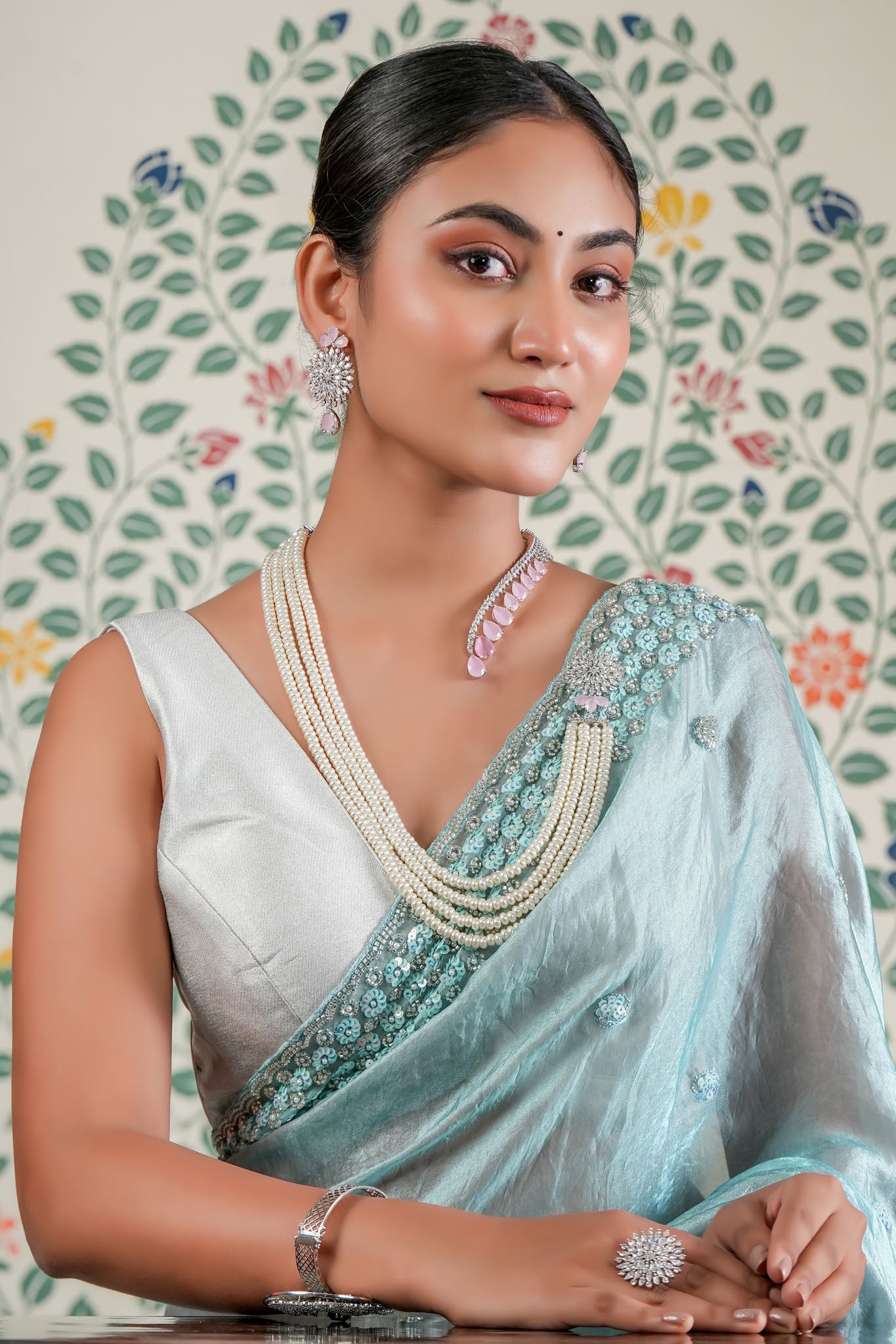 Begum Sultan Pearl Necklace & Earring Set