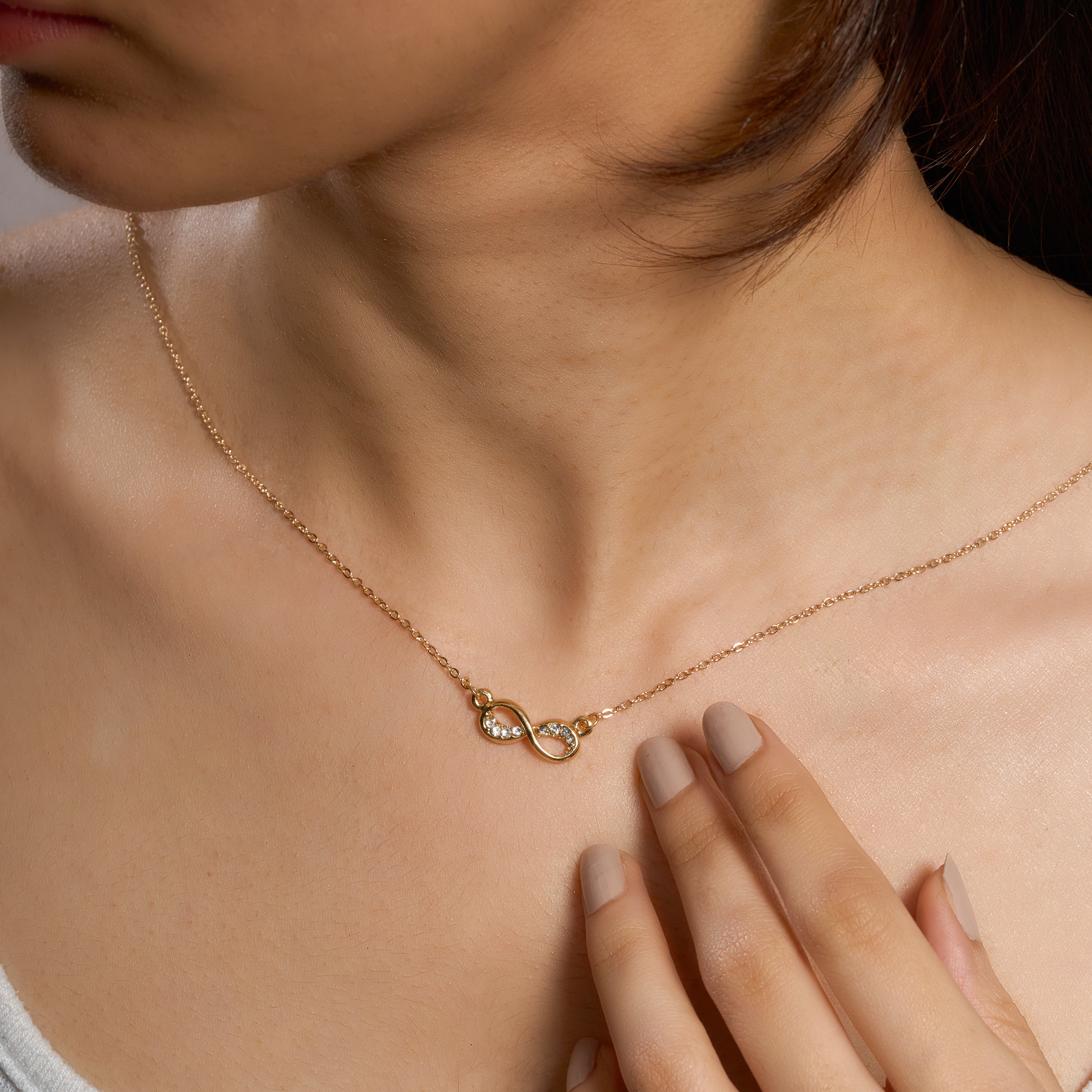 Infinity Pendant Necklace with Zircon Accents (18kt Gold Plated)