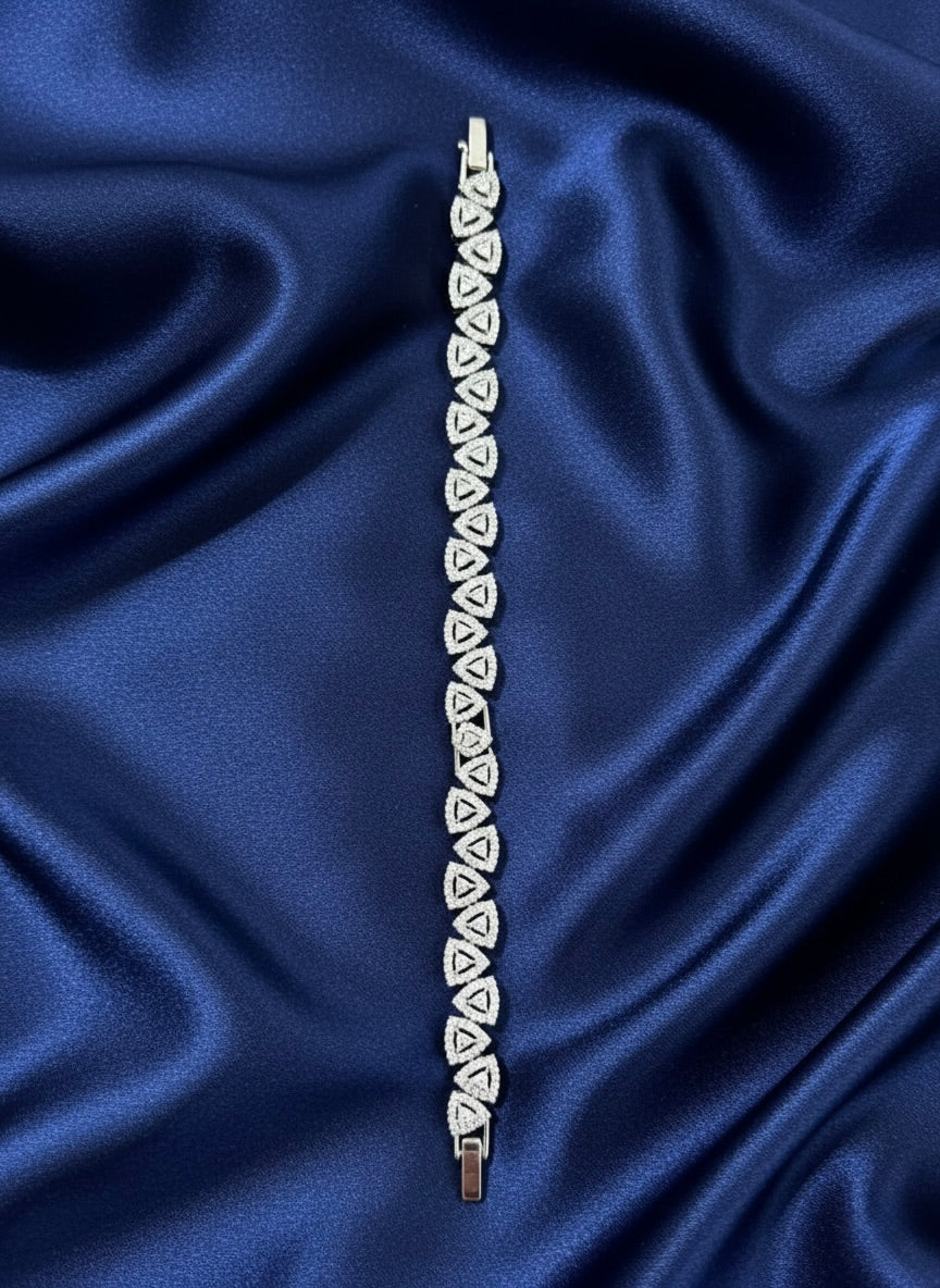 The Lumina Band tennis bracelet