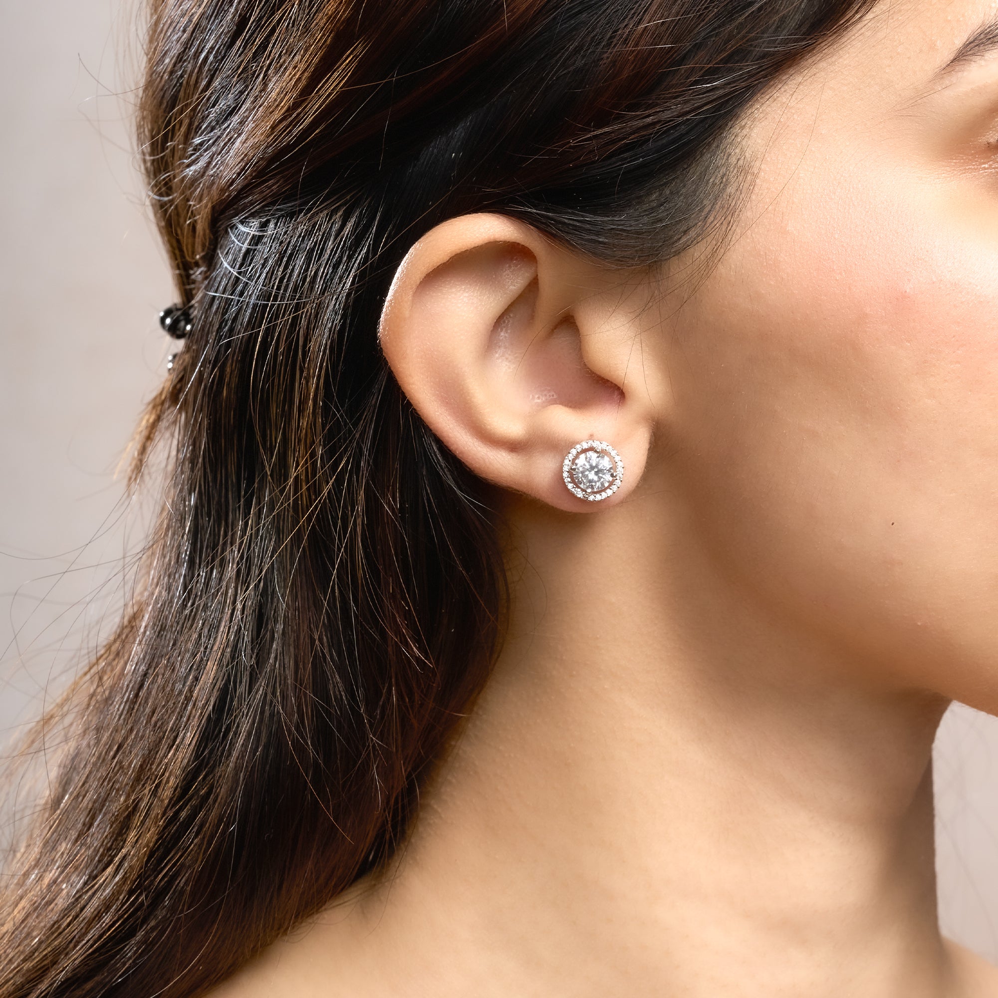 Aurelia Sparkle Stud Earrings_1