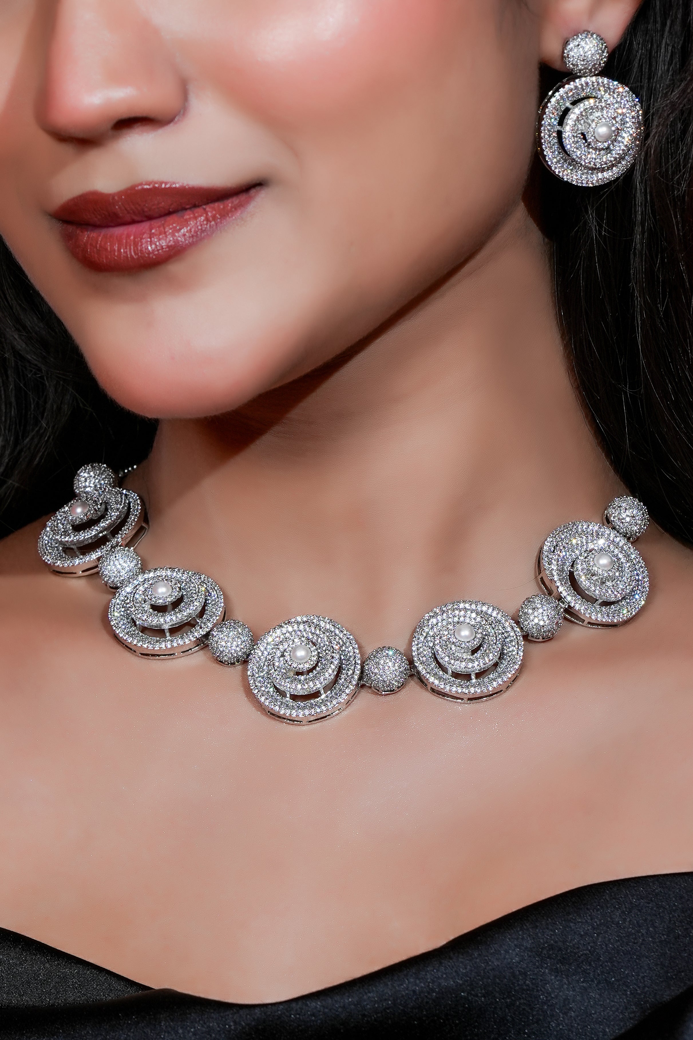 Swirl-e-Noor Pearl Necklace & Earring Set