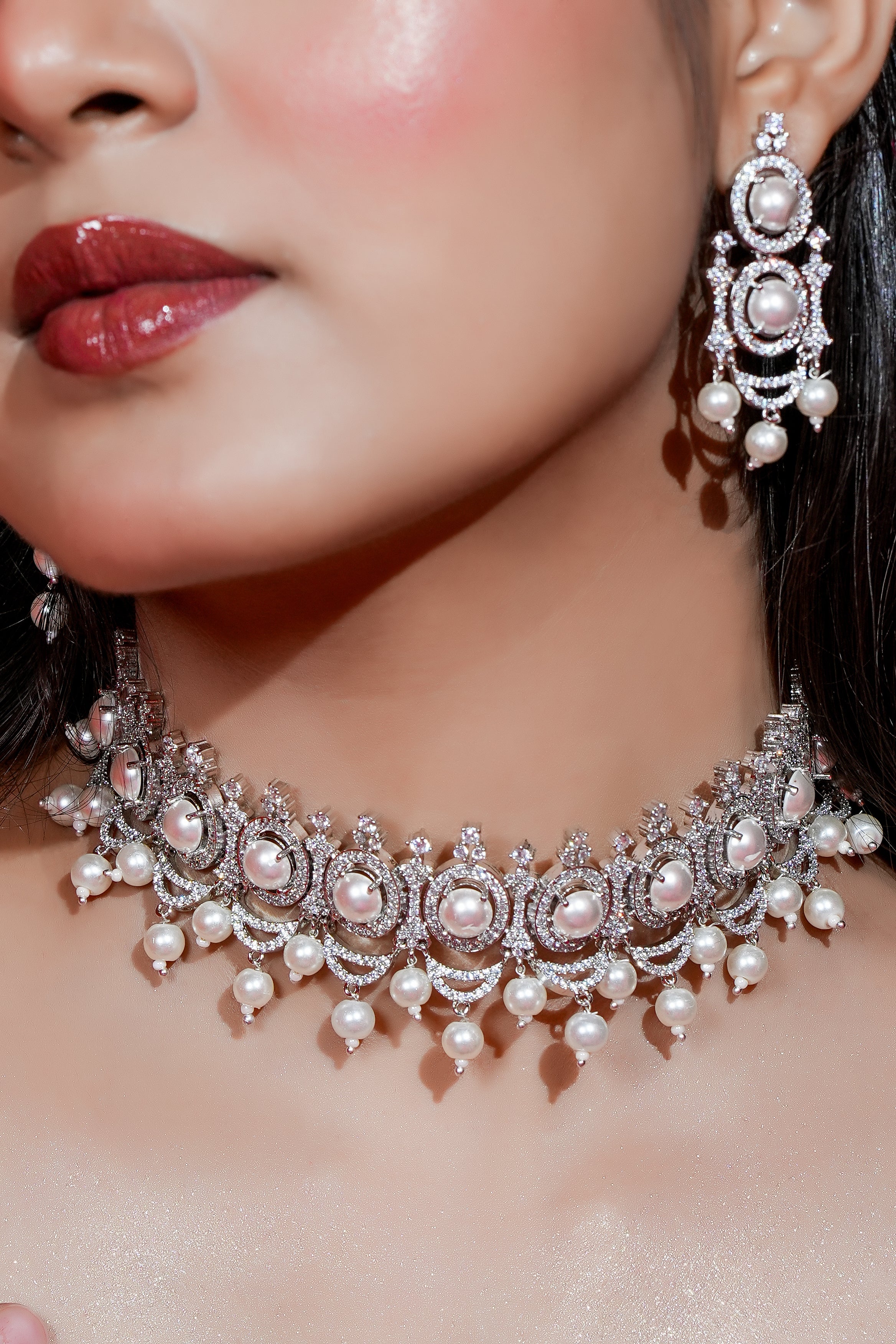 Illume Pearl Choker & Earring Set