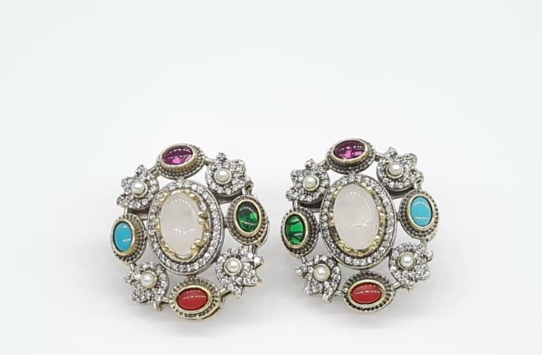 Royale Oval Stud Earrings