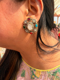 Royale Oval Stud Earrings